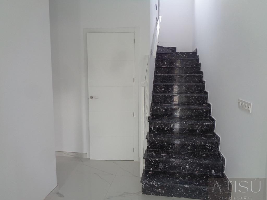 Venta de villa en Pinoso