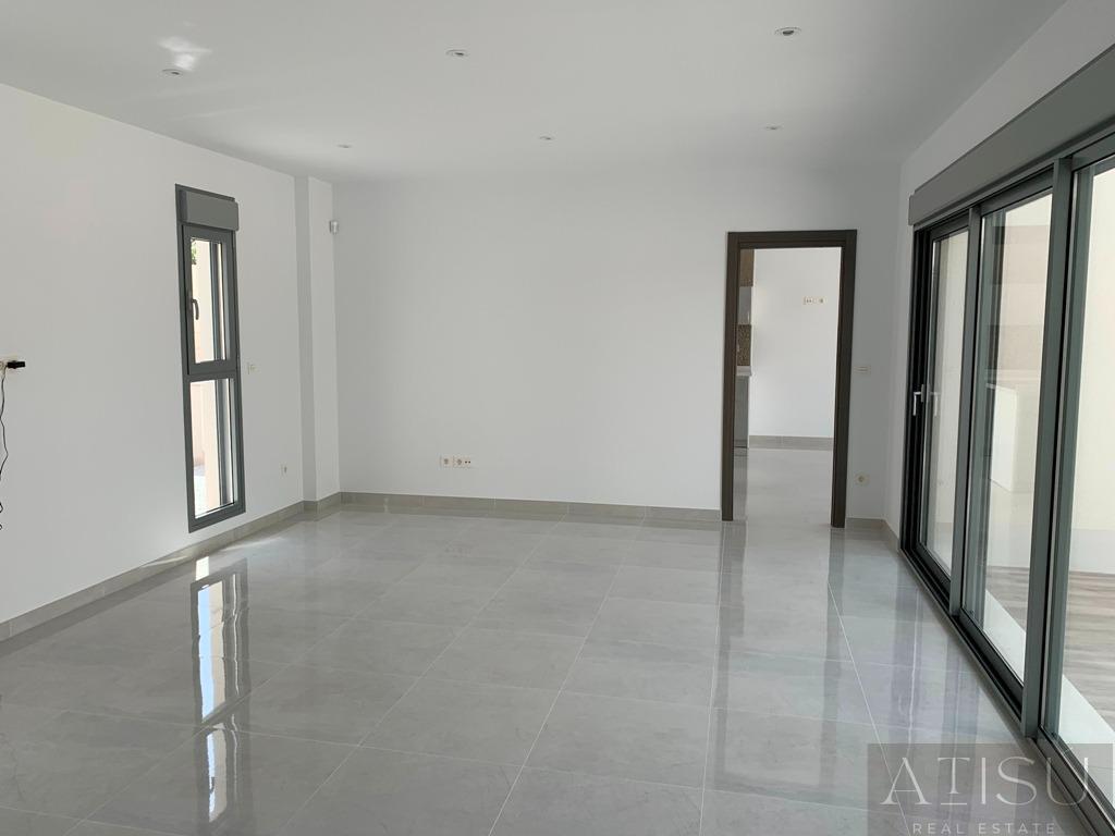 Venta de villa en Pinoso