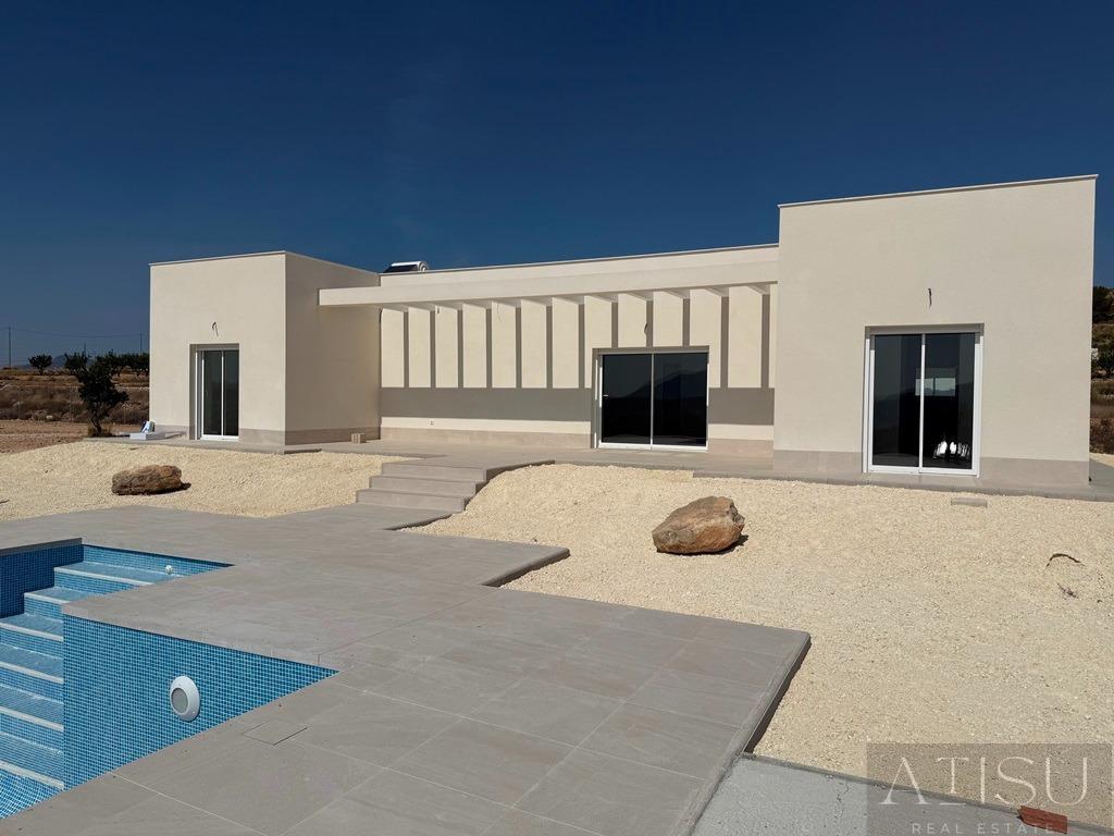 Venta de villa en Pinoso