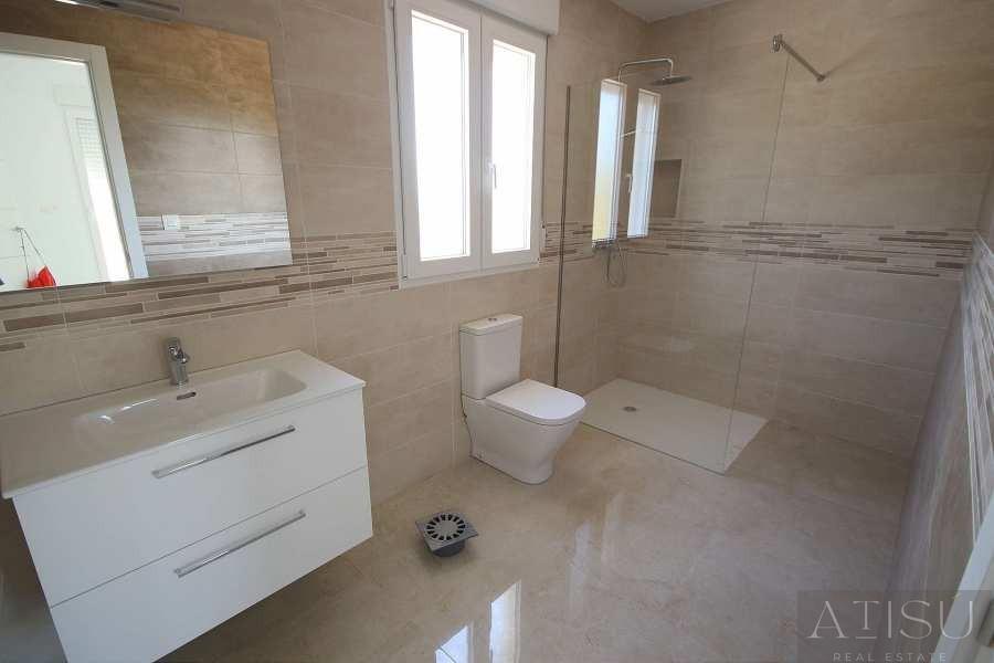 Venta de villa en Pinoso