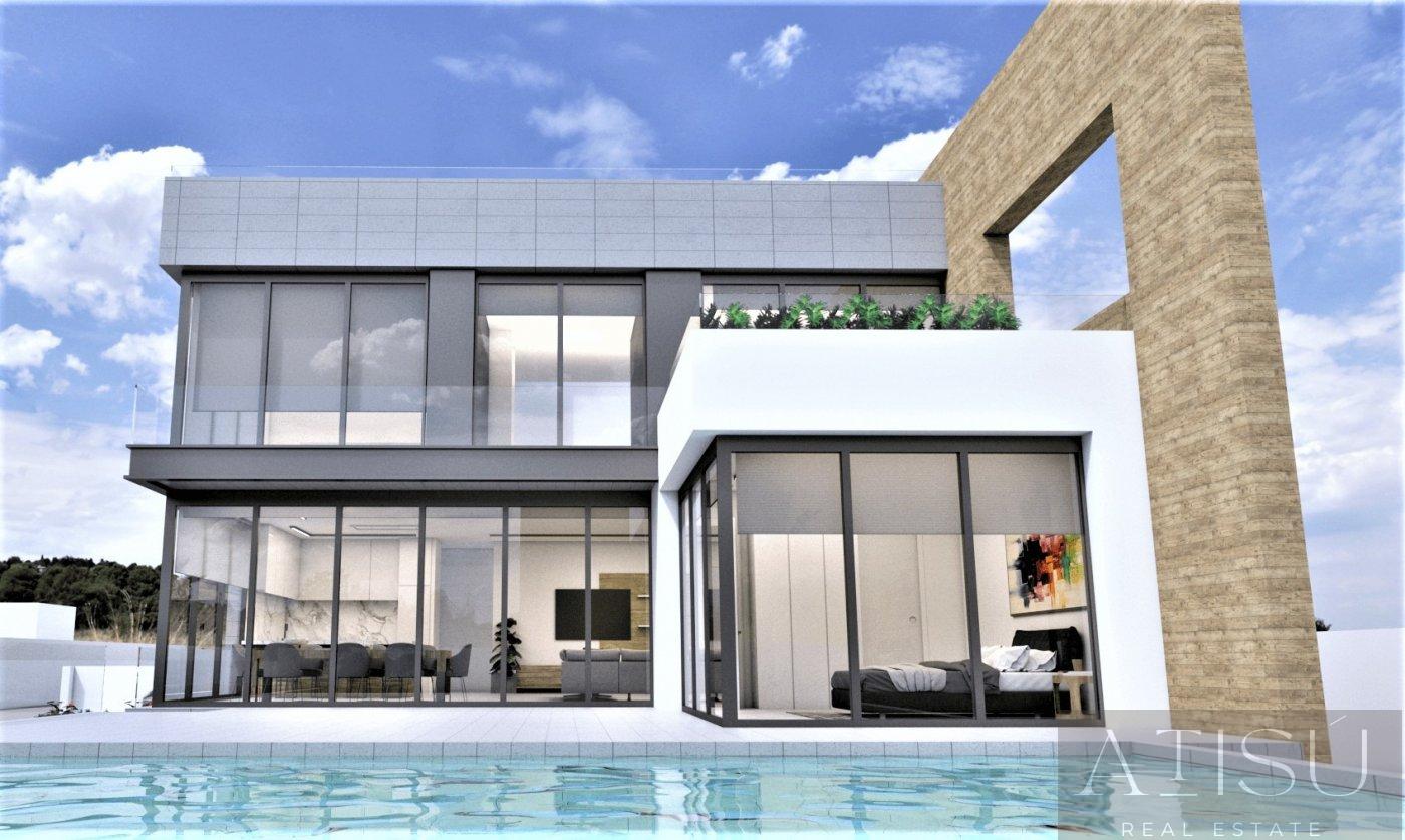 For sale of villa in Orihuela costa