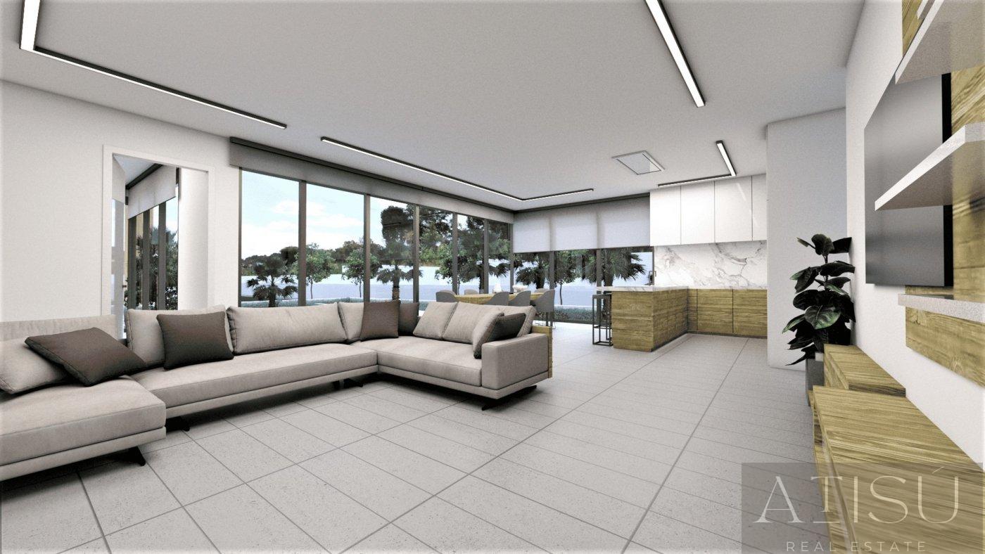 For sale of villa in Orihuela costa
