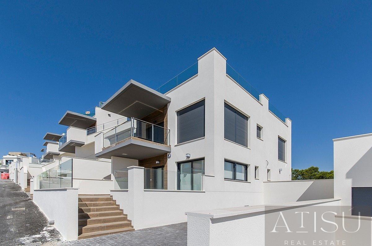 For sale of bungalow in San miguel de salinas