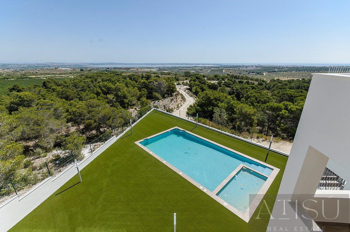 For sale of bungalow in San miguel de salinas