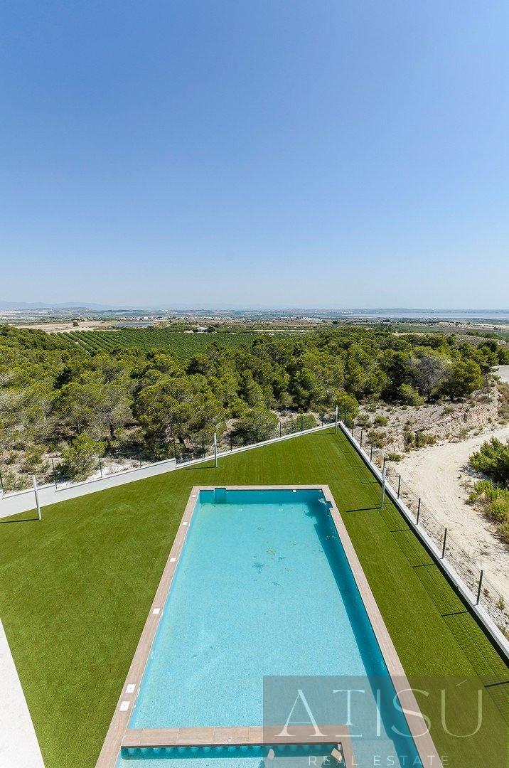 For sale of bungalow in San miguel de salinas