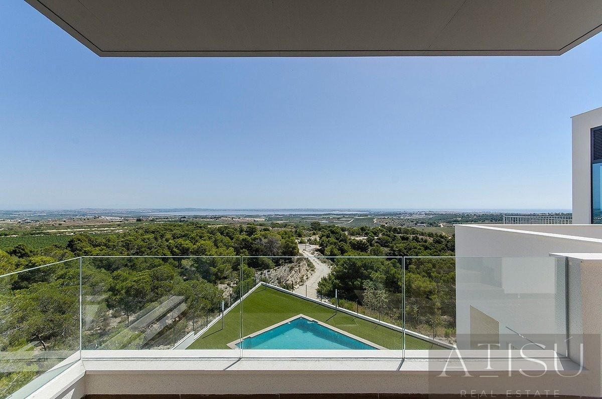 For sale of bungalow in San miguel de salinas