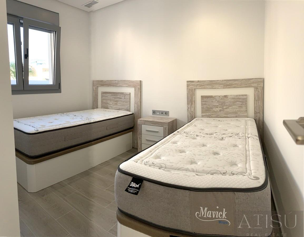 Venta de villa en Rafal