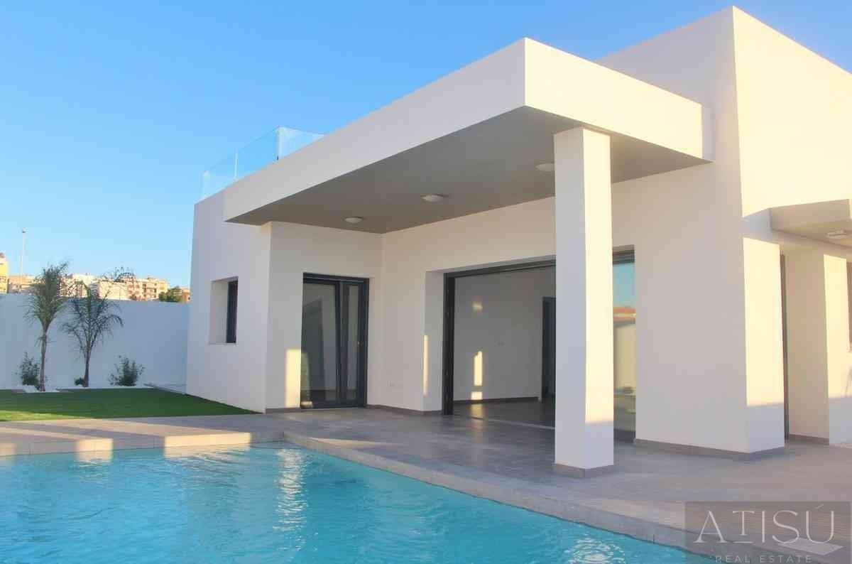 Venta de villa en Rafal