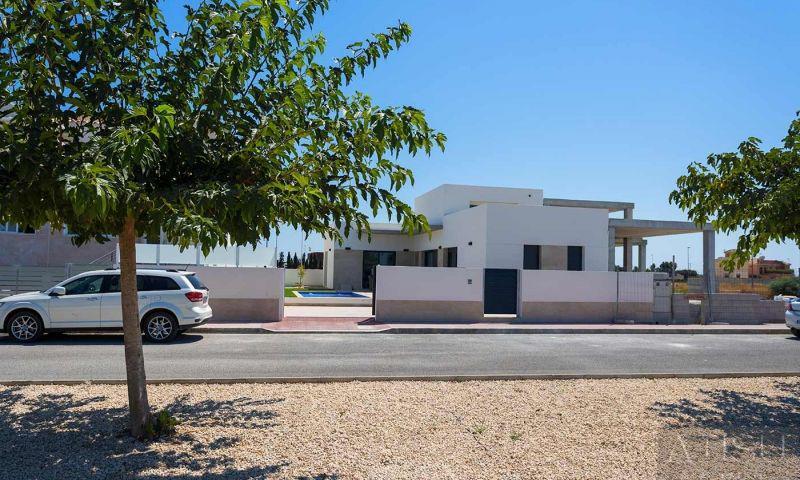 Venta de villa en Daya nueva