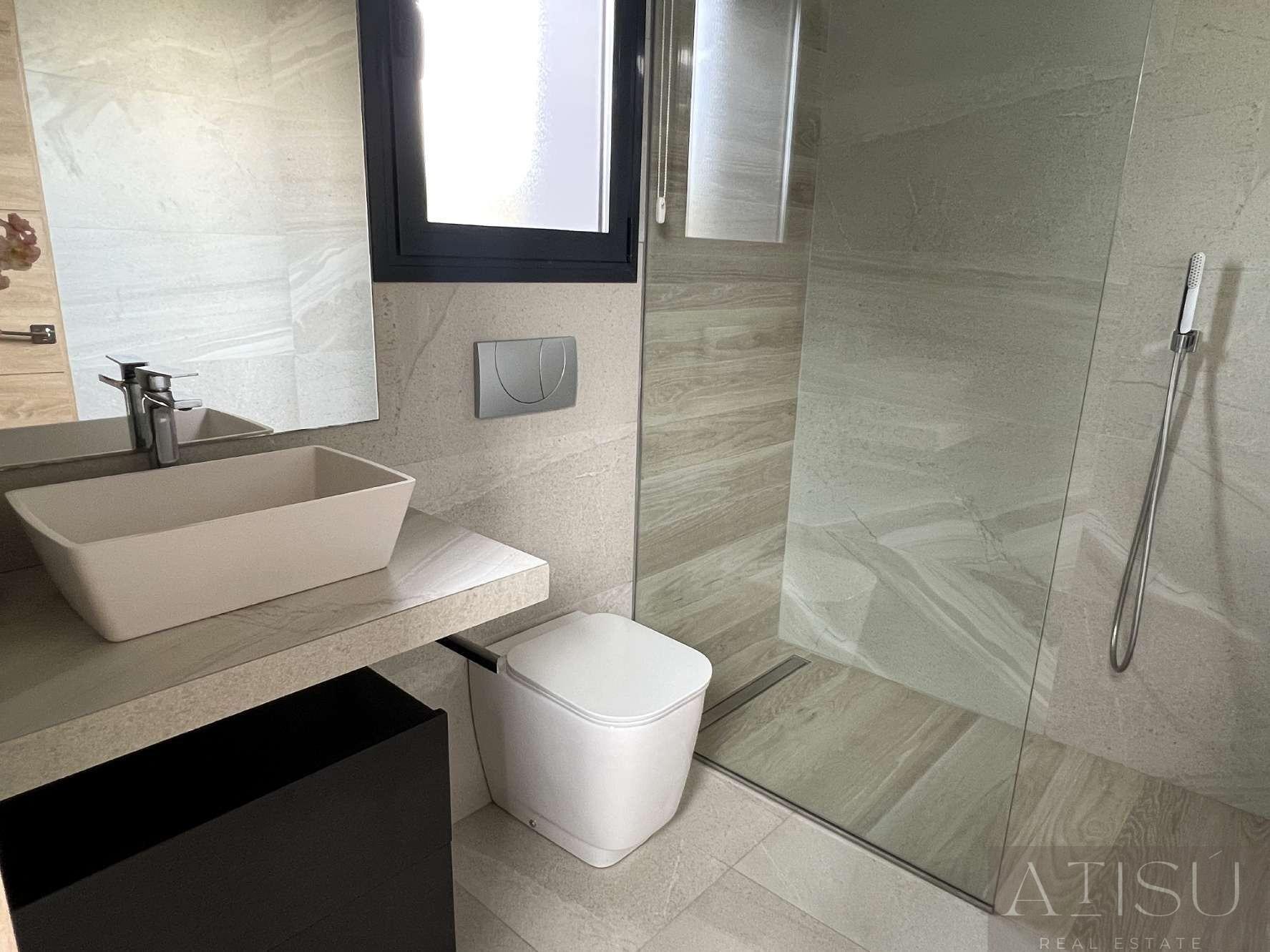 For sale of villa in Rojales