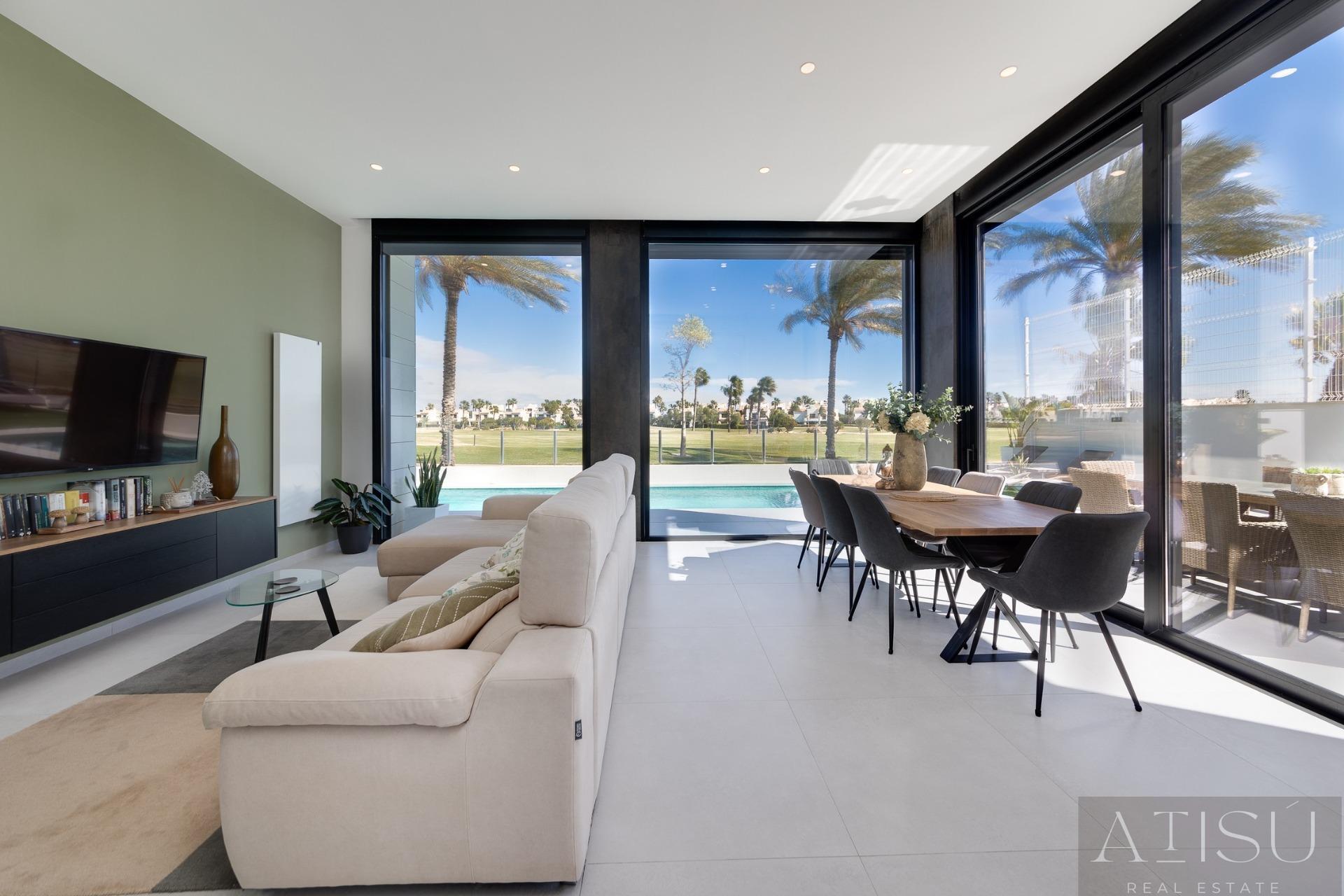Venta de villa en Pilar de La Horadada