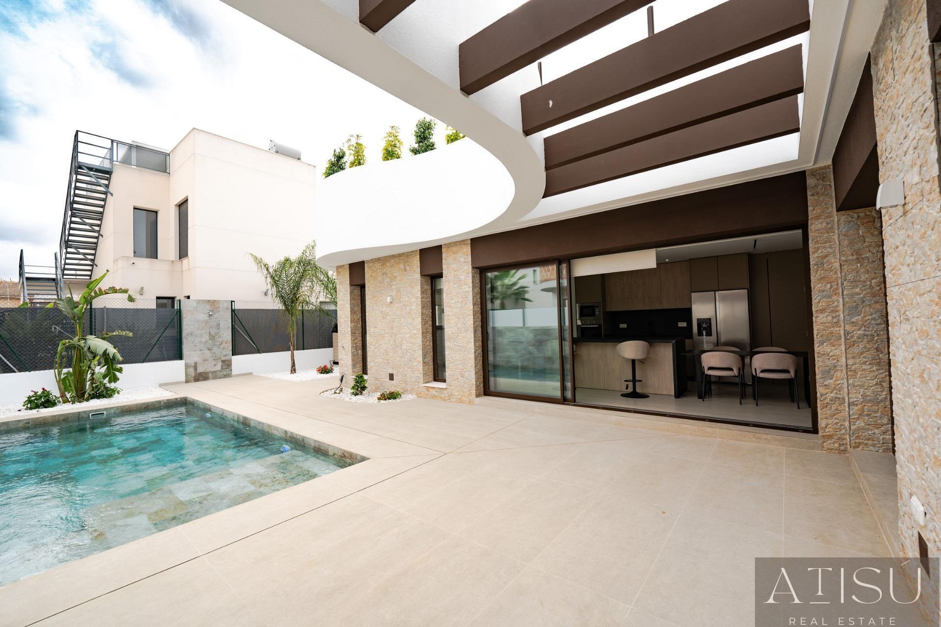 Venta de villa en Almoradi