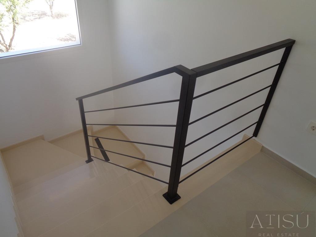 Venta de villa en Pinoso