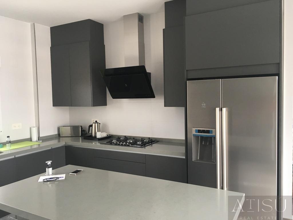 Venta de villa en Pinoso