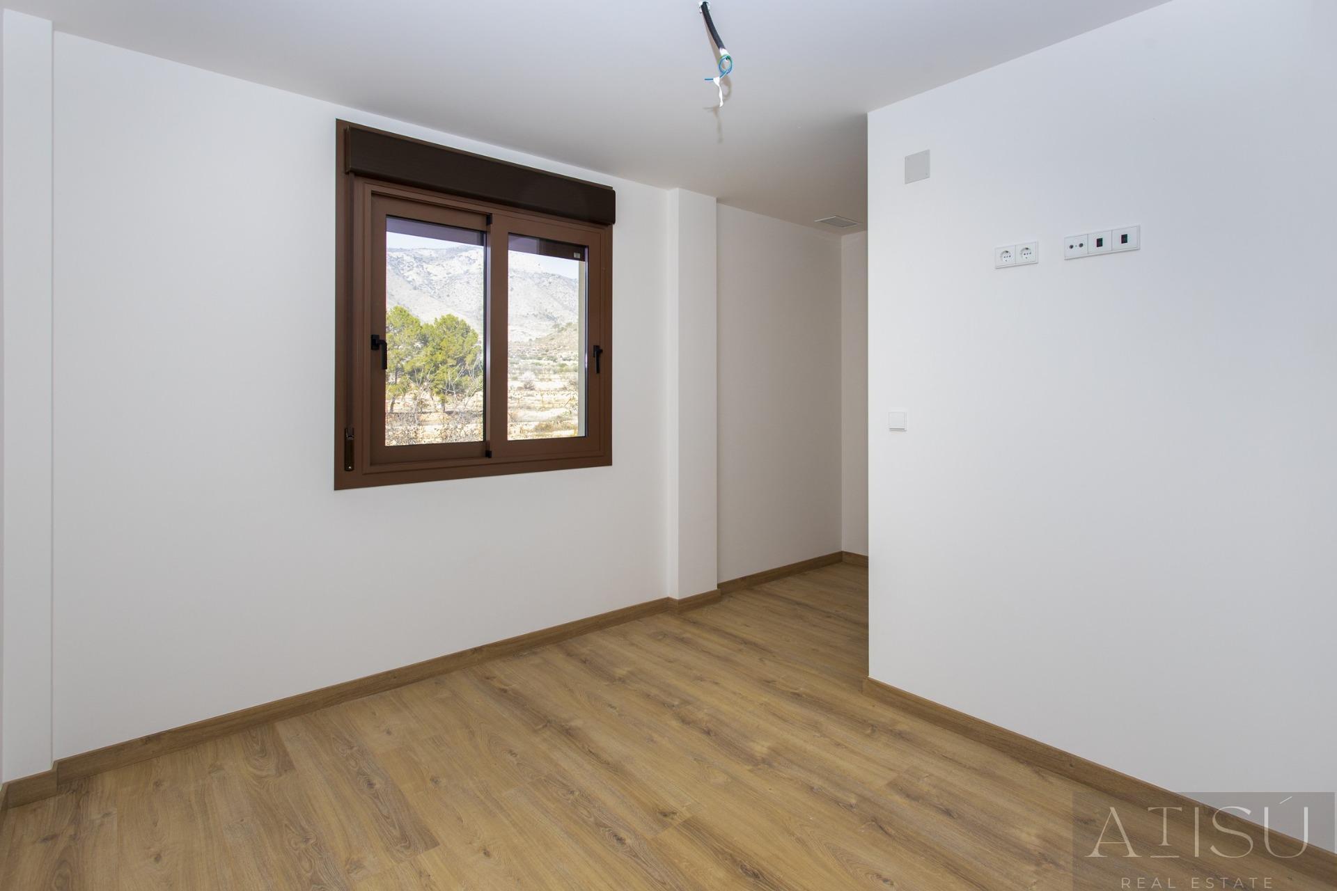 Venta de bungalow en Hondón de las Nieves