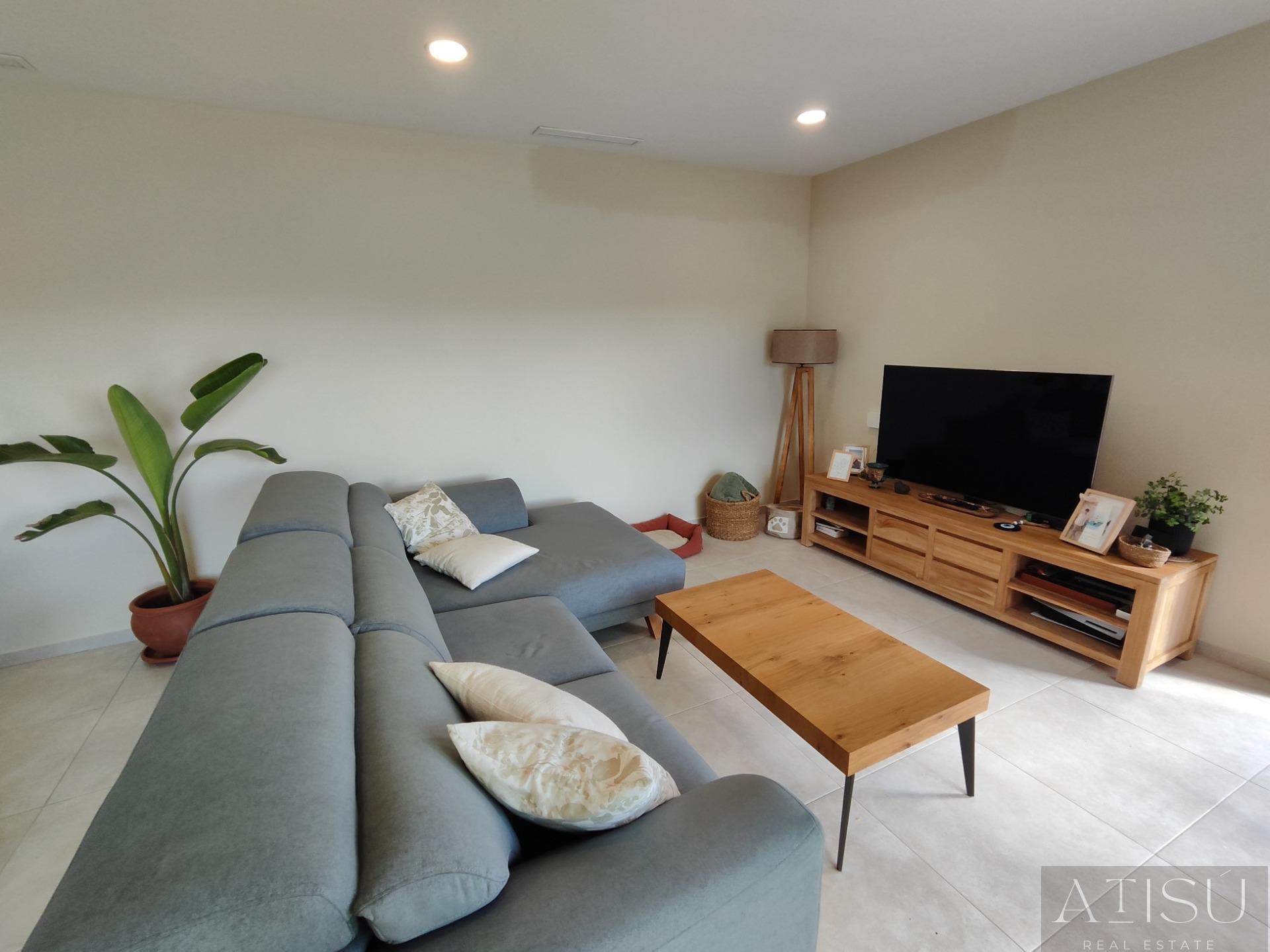 For sale of villa in Pinoso
