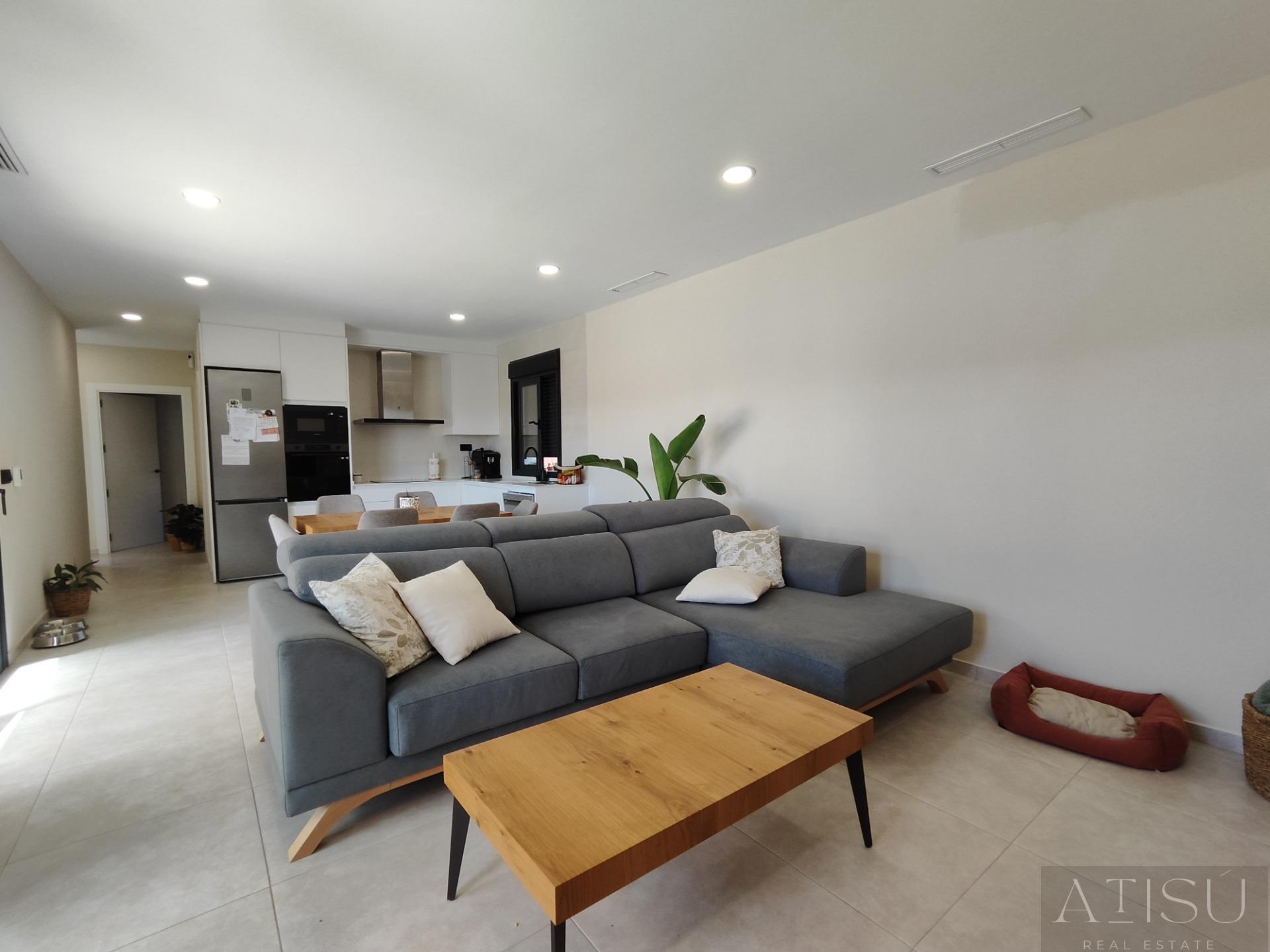 For sale of villa in Pinoso