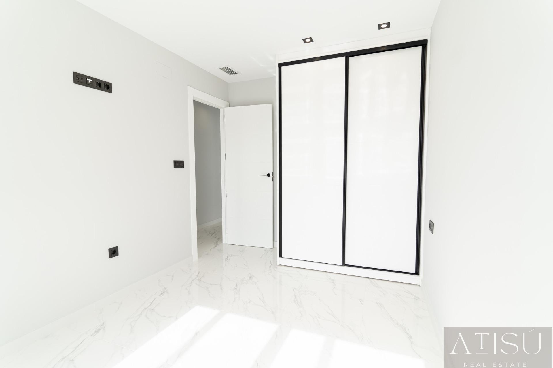 Venta de villa en Orihuela Costa