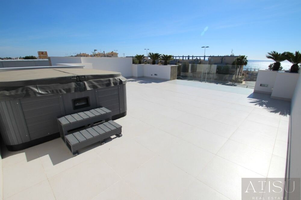 Venta de villa en Orihuela Costa