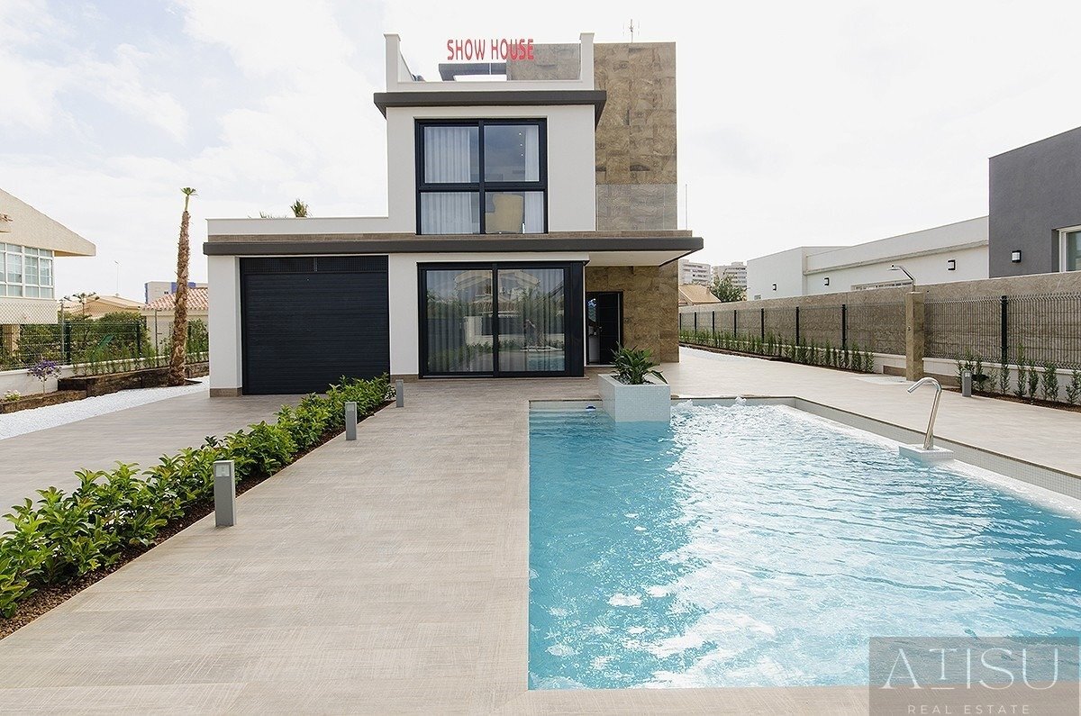 Venta de villa en Orihuela Costa