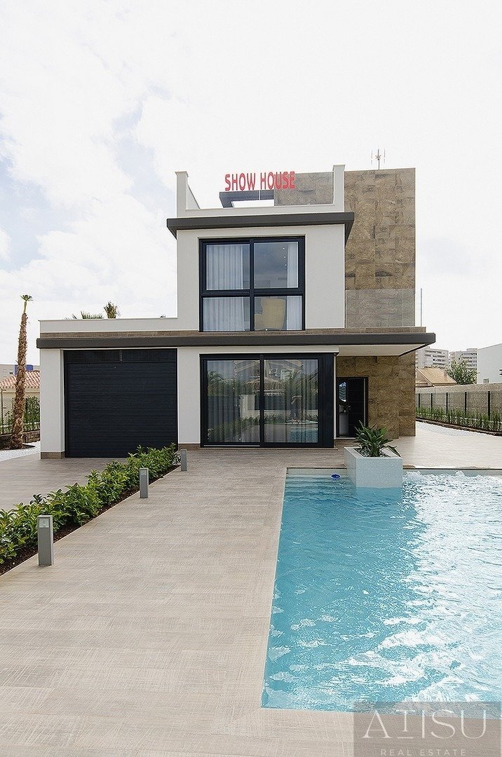 Venta de villa en Orihuela Costa