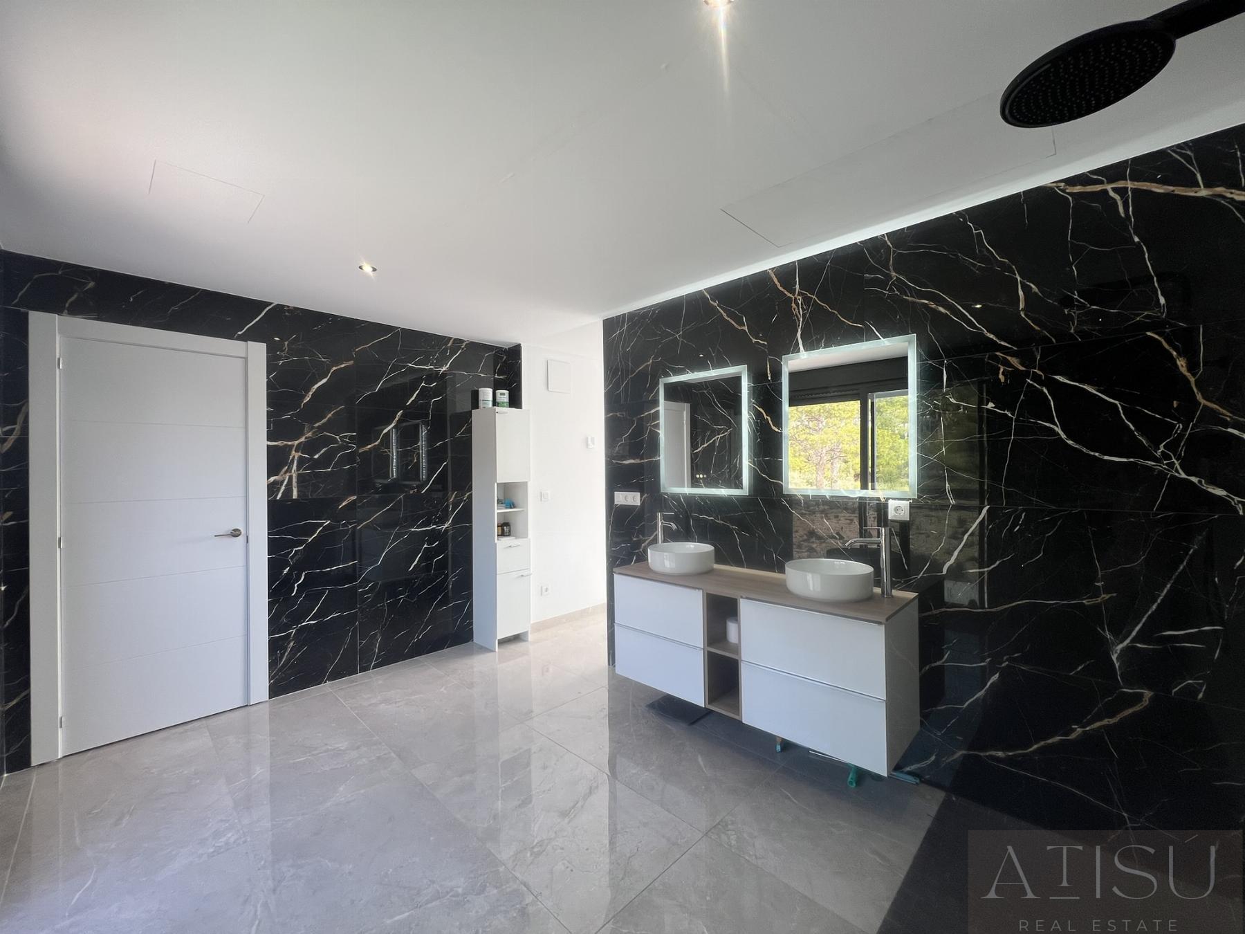 Venta de chalet en Finestrat