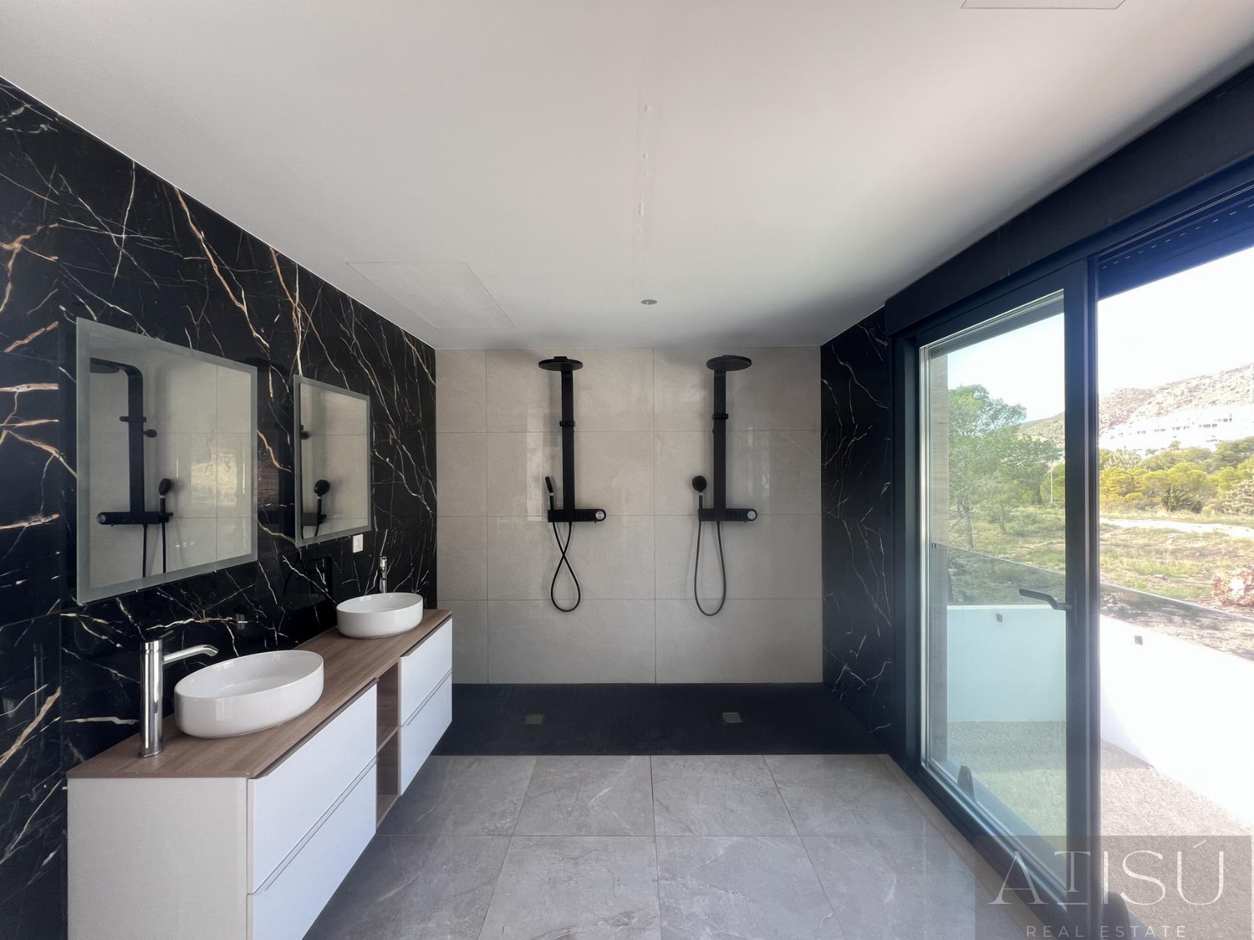 Venta de chalet en Finestrat