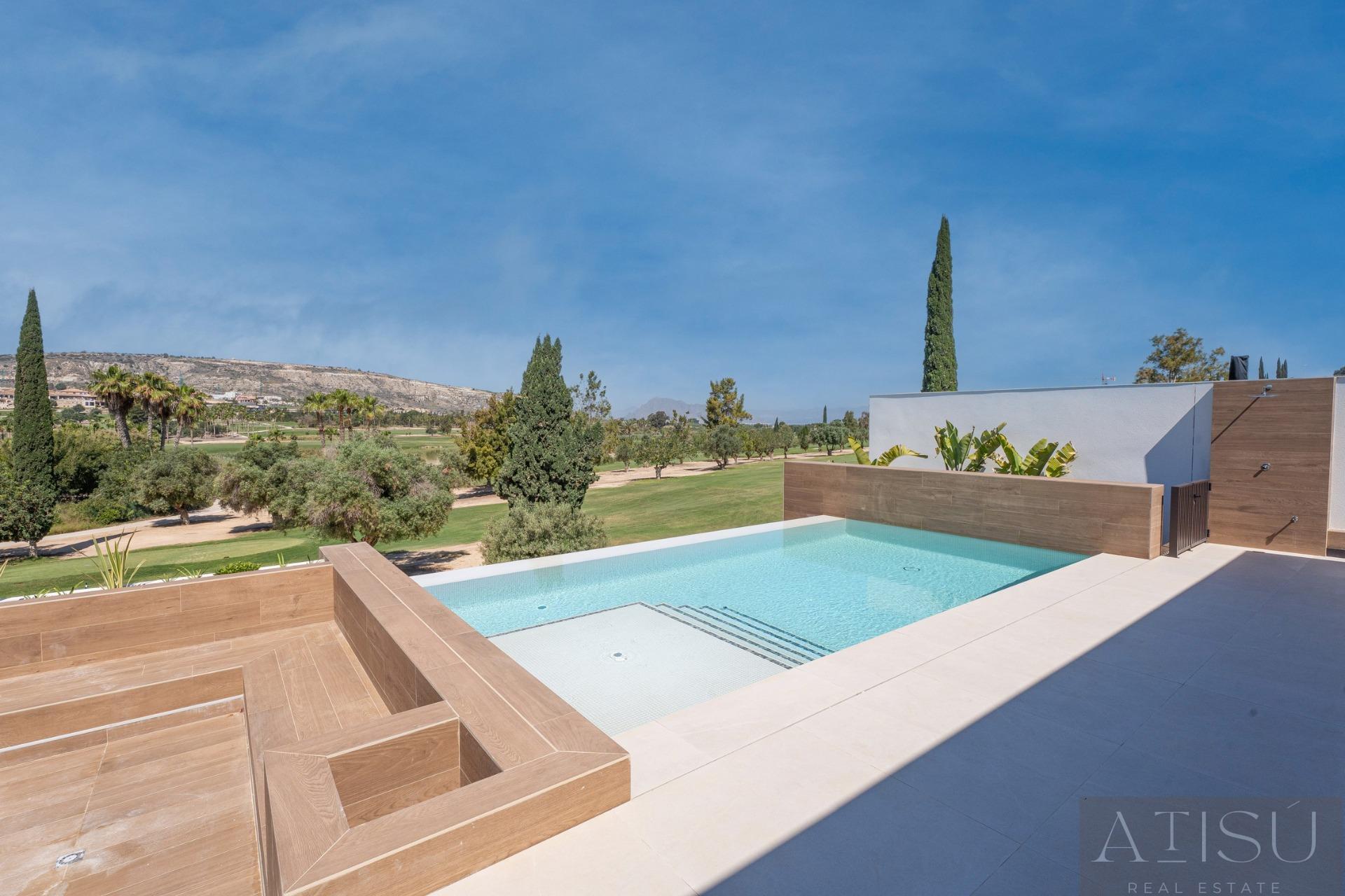 Venta de villa en Algorfa