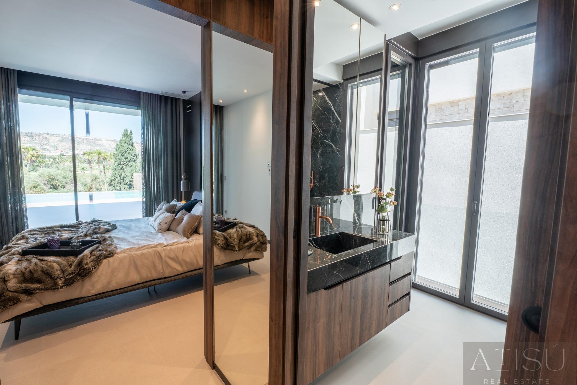 Venta de villa en Algorfa