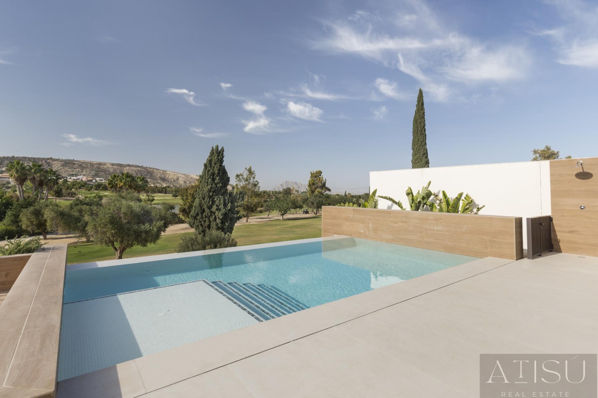 Venta de villa en Algorfa