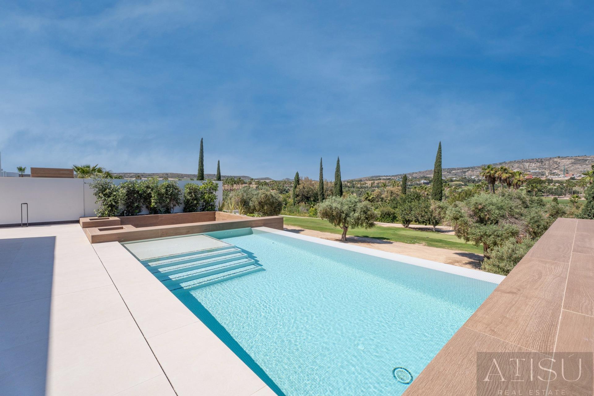 Venta de villa en Algorfa