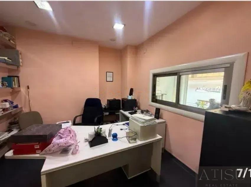 Venta de local en Adsubia