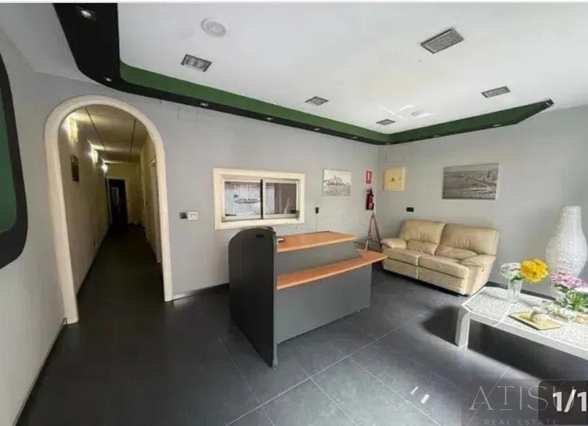 Venta de local en Adsubia