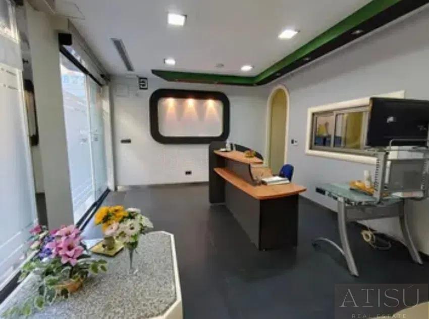 Venta de local en Adsubia
