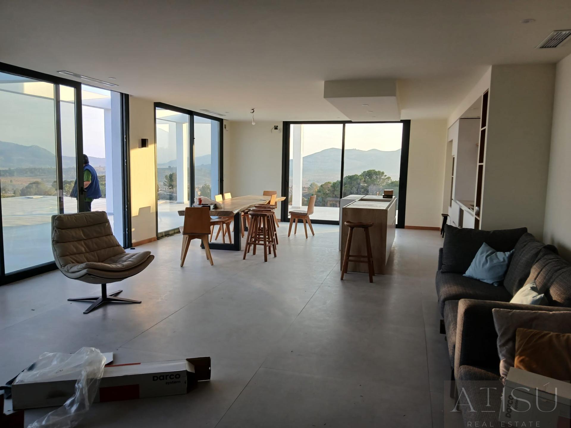 Venta de villa en Pinoso