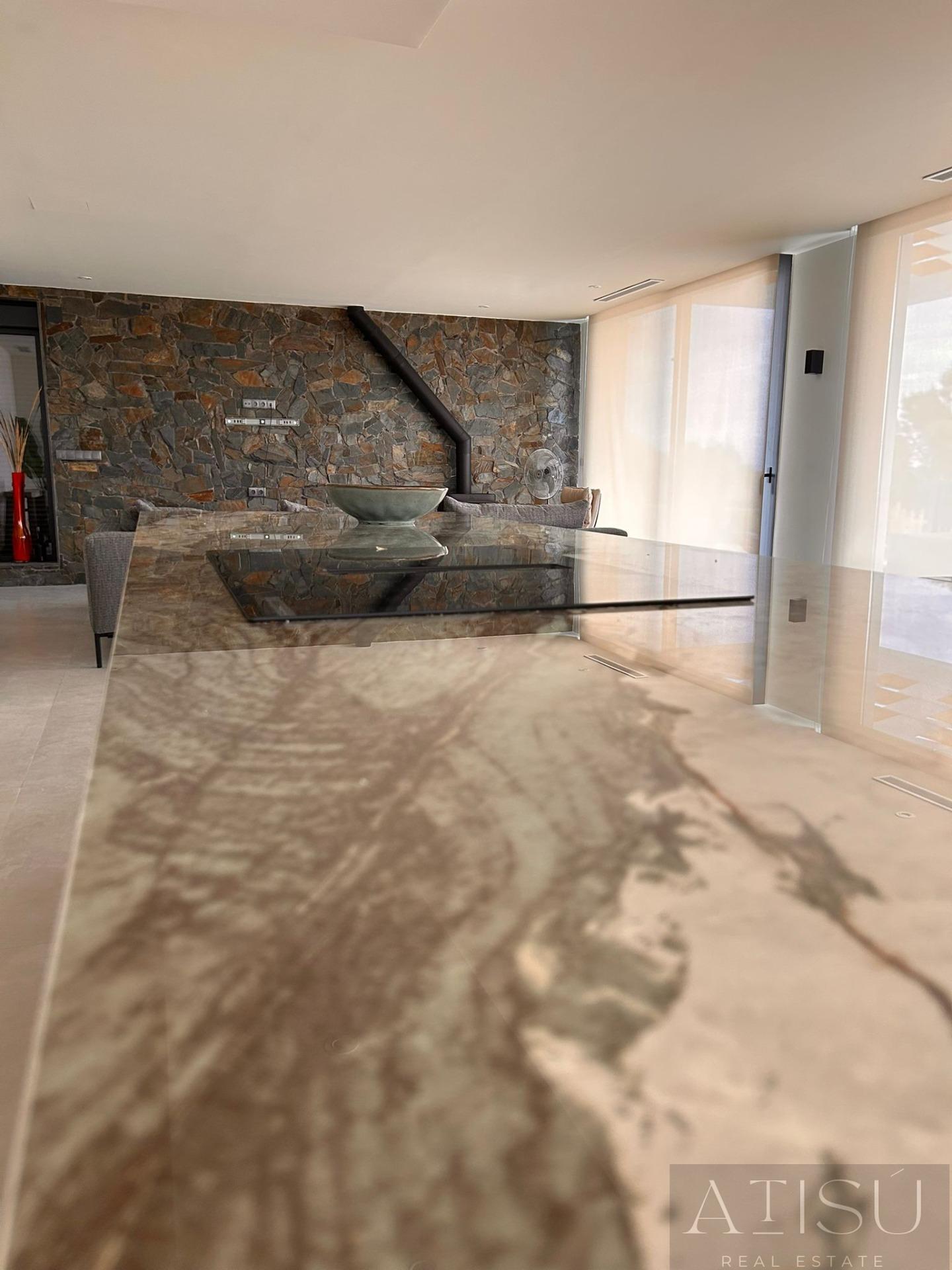 Venta de villa en Pinoso