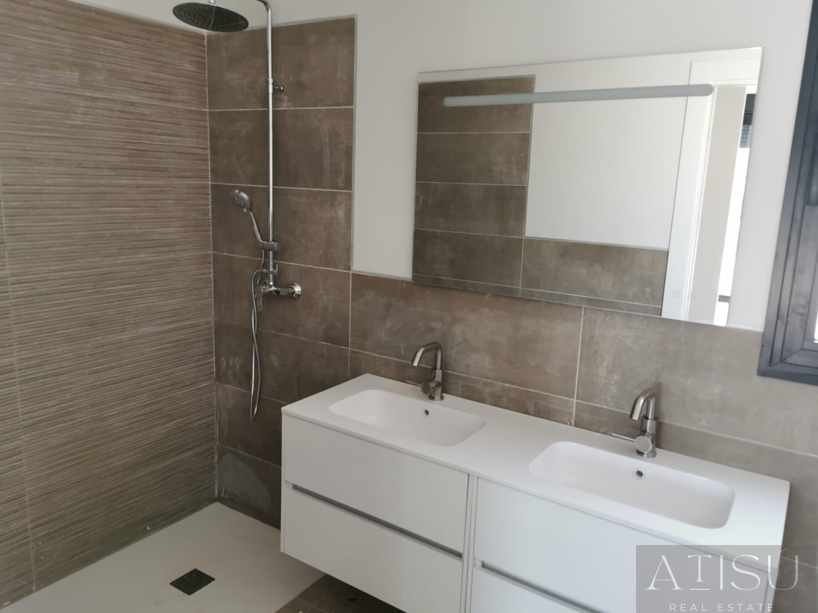 Venta de villa en Pinoso