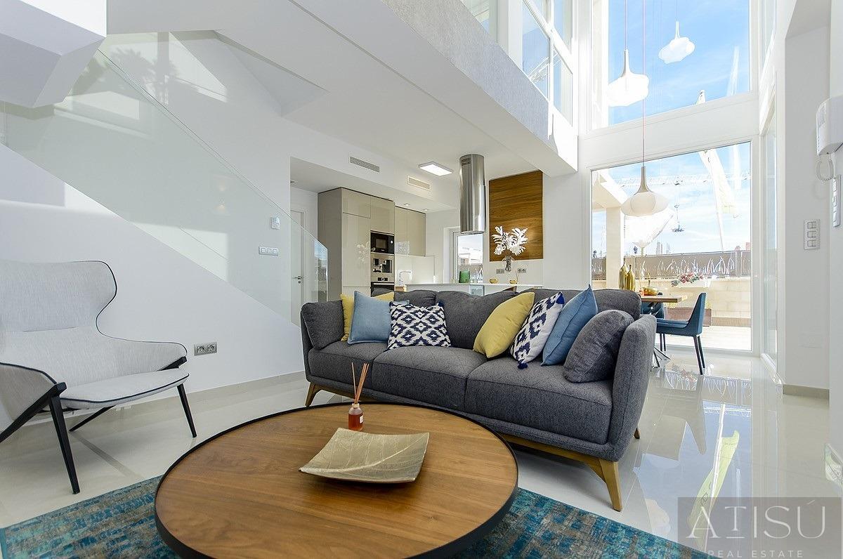 Venta de villa en Los Montesinos