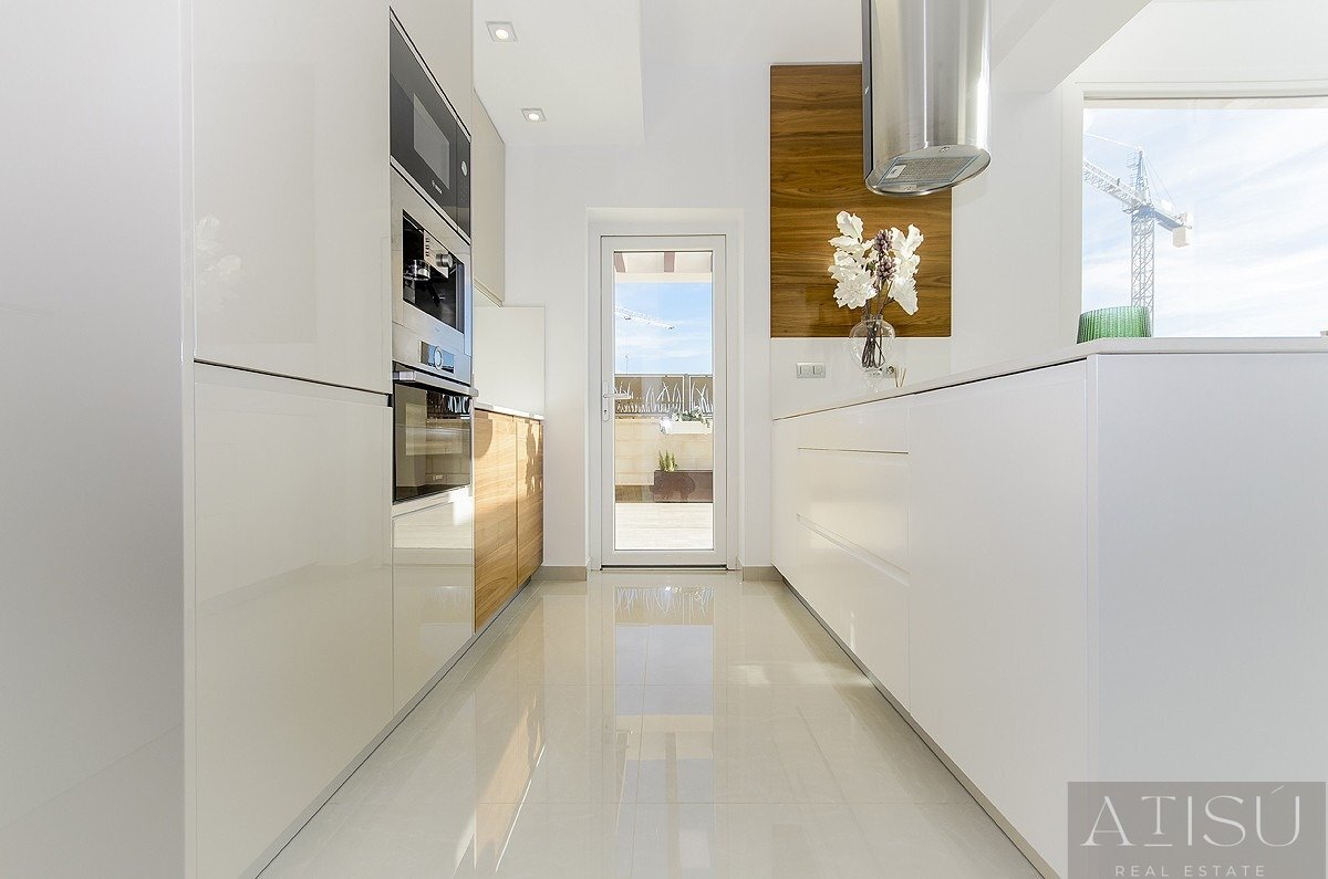 Venta de villa en Los Montesinos