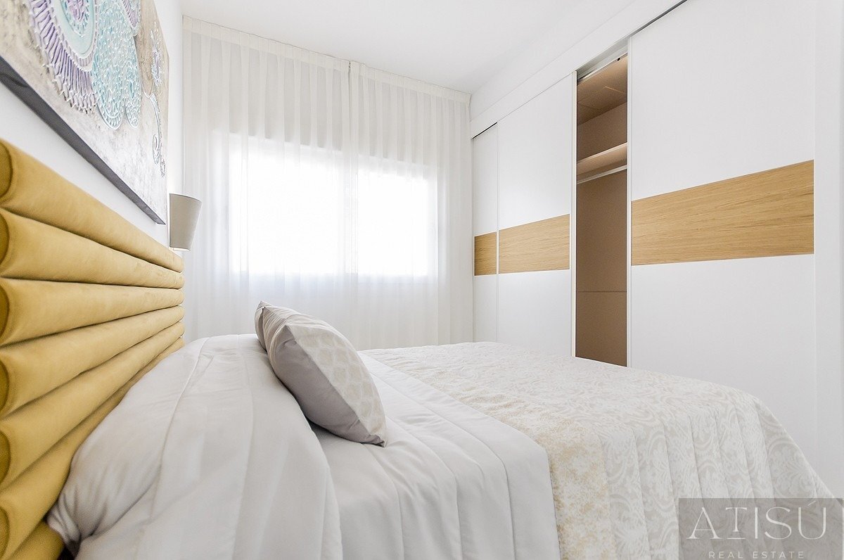 Venta de villa en Los Montesinos
