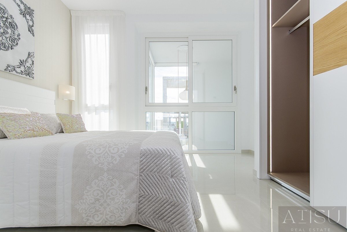 Venta de villa en Los Montesinos