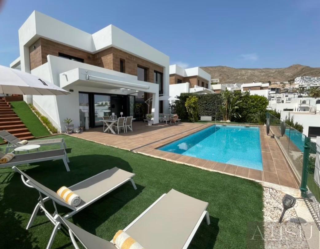 Alquiler de chalet en Finestrat