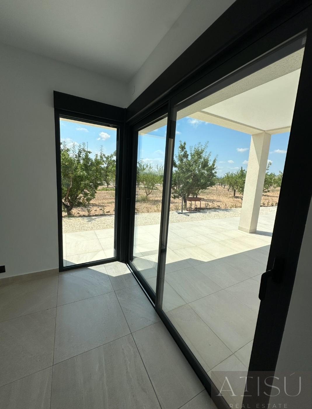 Venta de villa en Pinoso