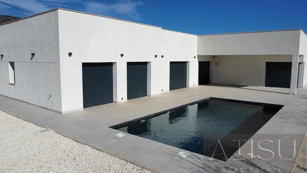 Venta de villa en Pinoso