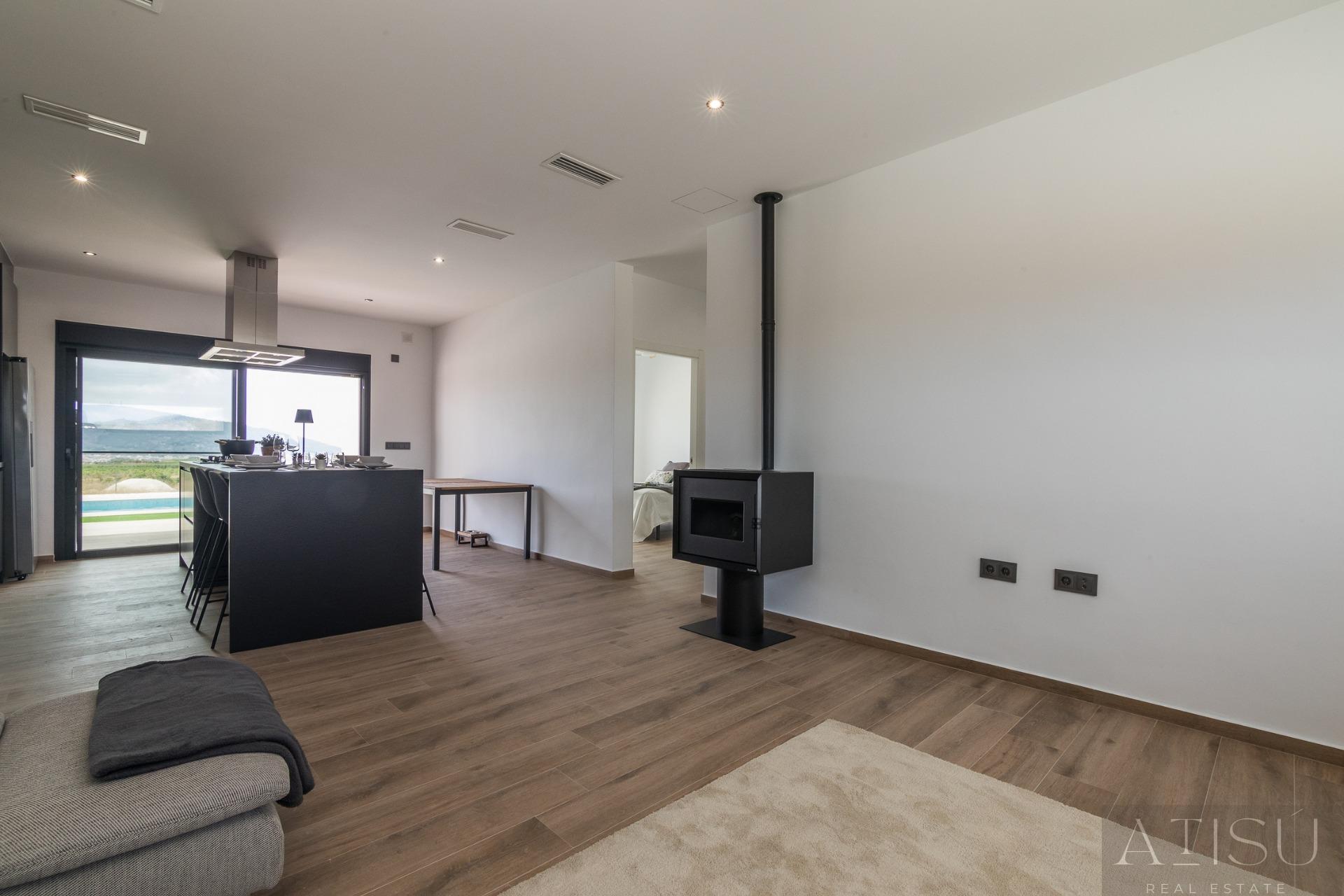 For sale of villa in Pinoso