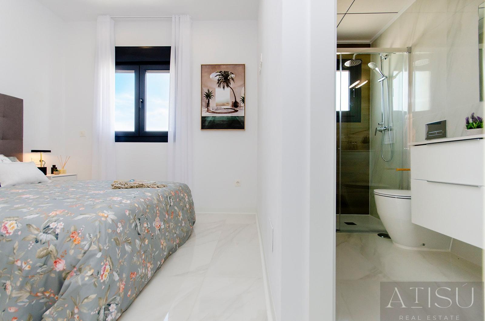 For sale of villa in Orihuela