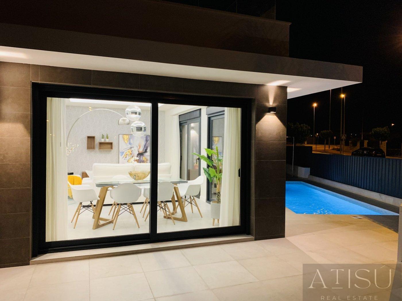 Venta de villa en Daya nueva