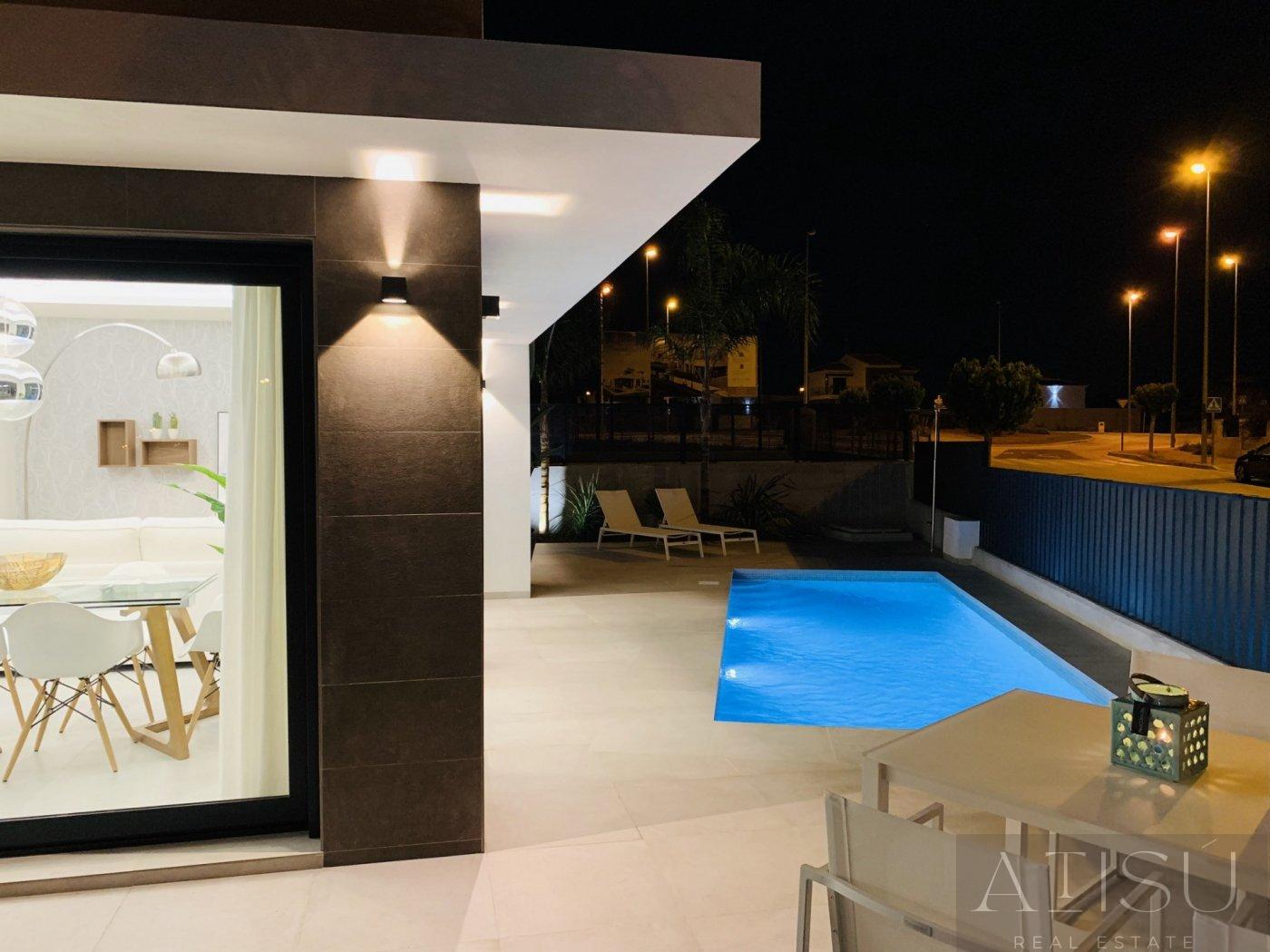 Venta de villa en Daya nueva