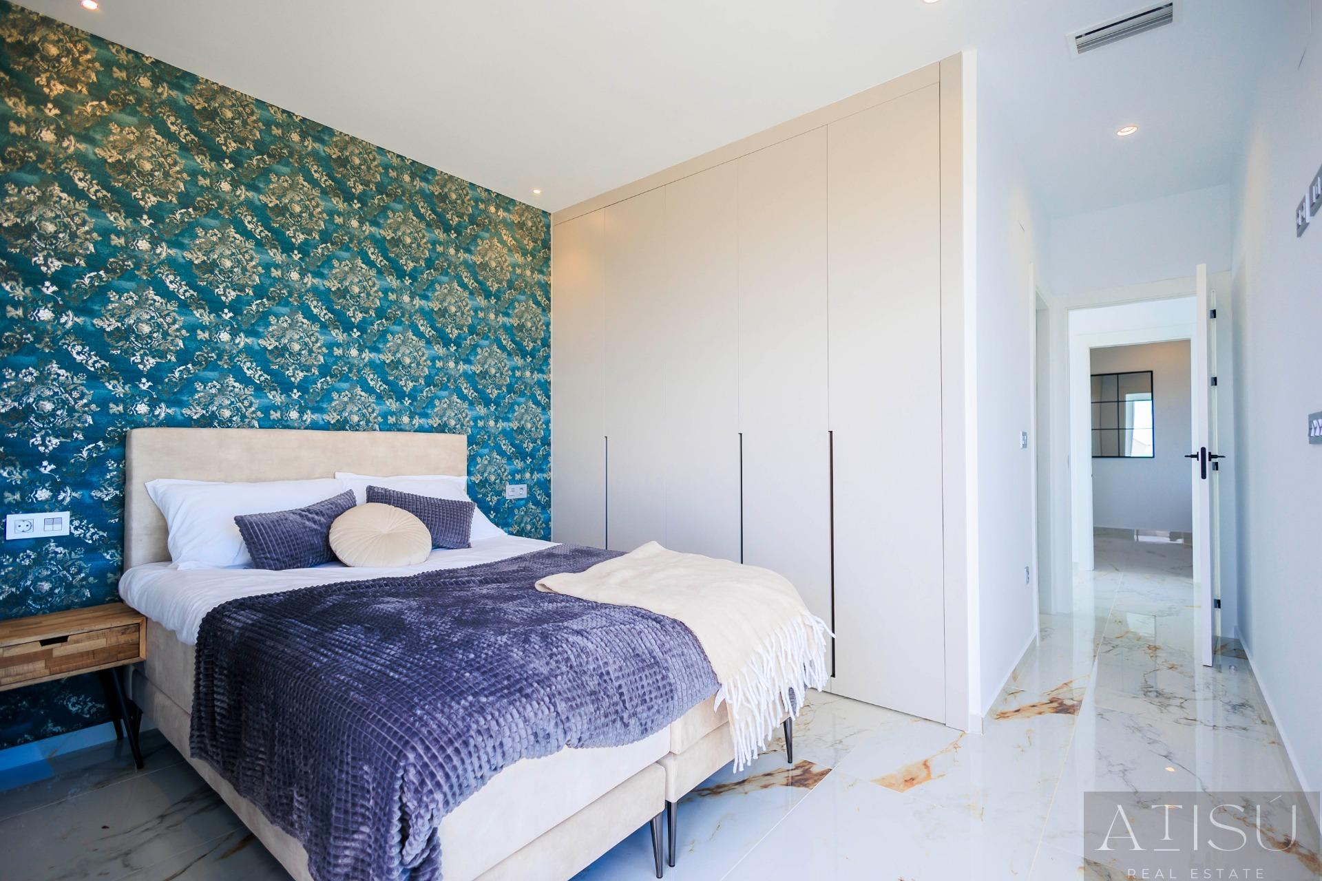 For sale of villa in Pilar de la horadada