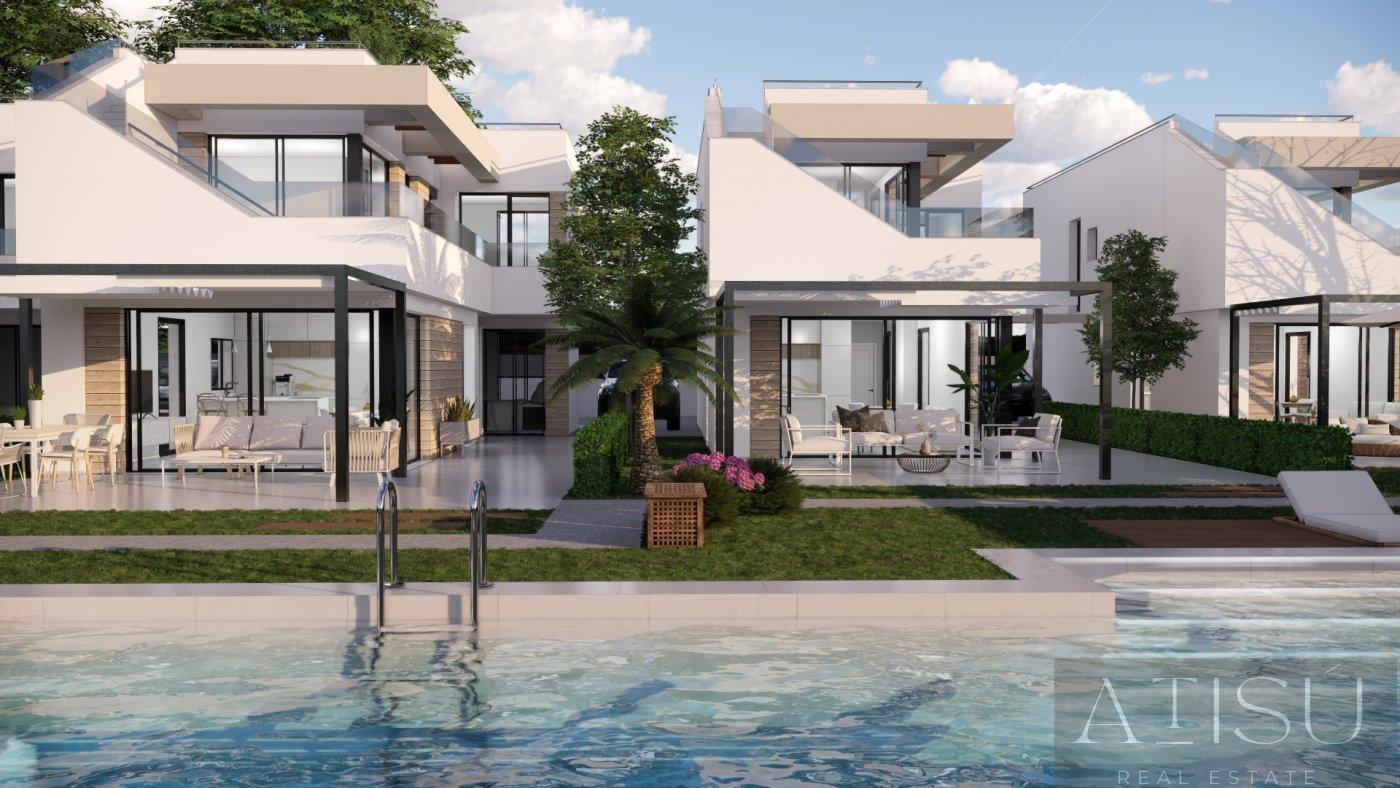 For sale of villa in Pilar de la horadada